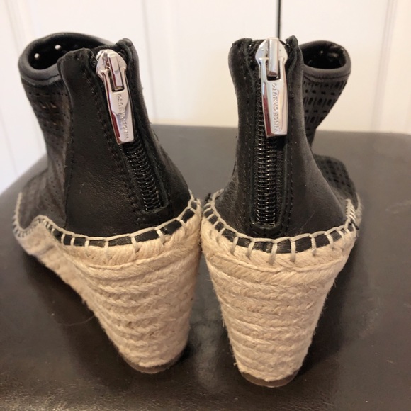 Vince Camuto Espadrille wedge (size 9) - Picture 4 of 5